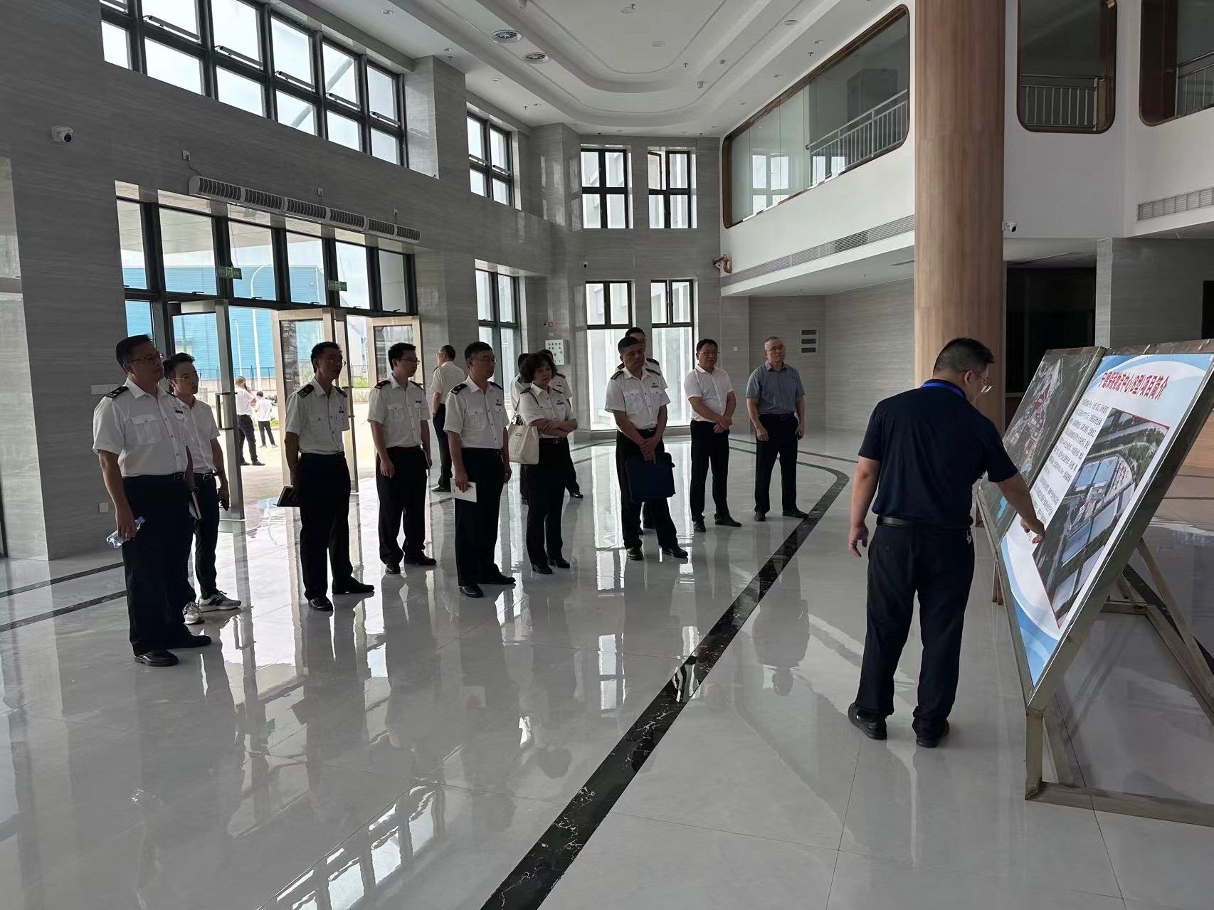 福州海關相關領導深入寧德保稅物流中心（B保）項目調(diào)研，蔡慧銘拍攝1.jpg